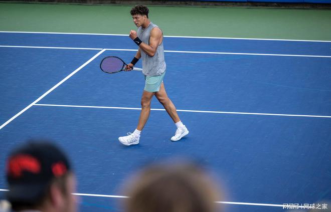 新兴体育人 新兴体育人